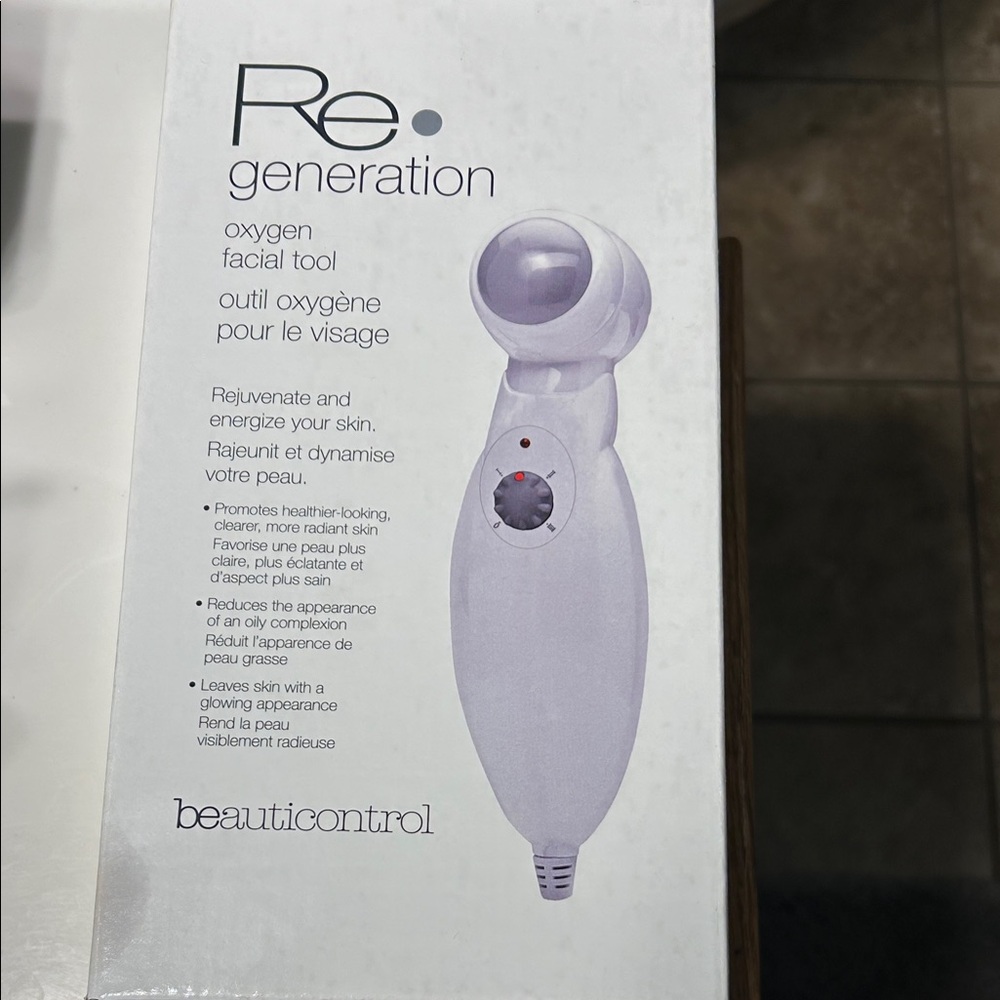 BeautiControl Re.Generation Oxygen Facial Tool - white
